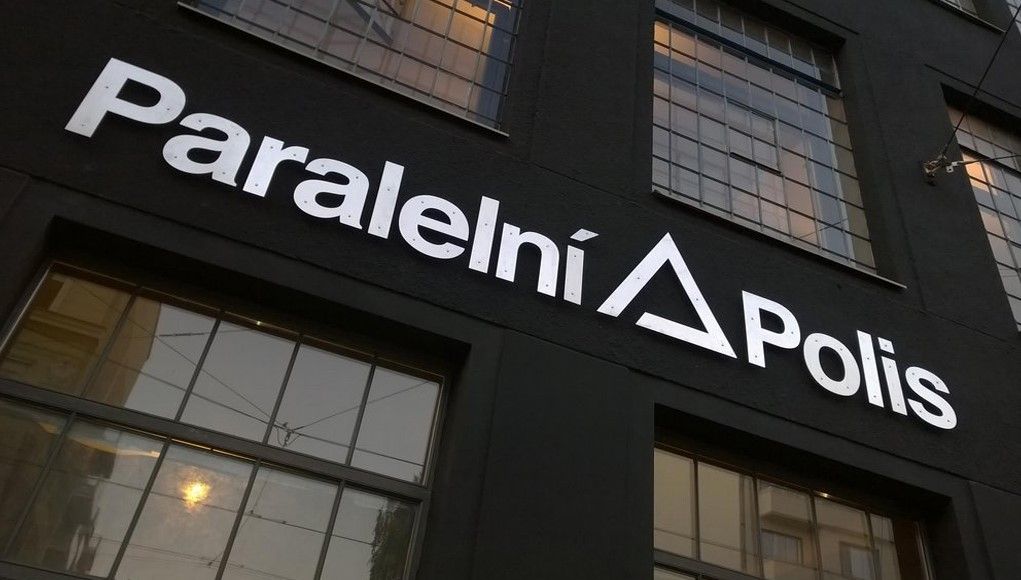 Paralelni Polis